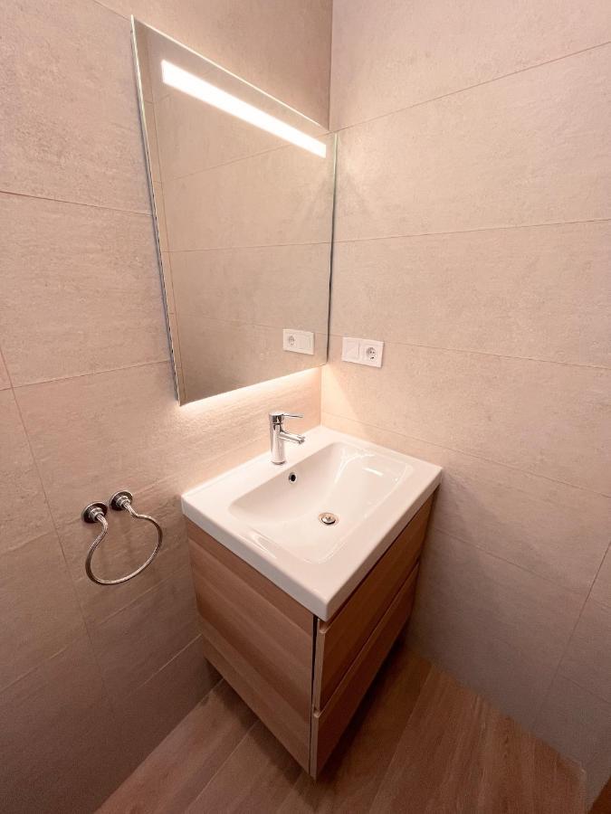 Habitacion En Vivienda Centrica Bilbao Apartment Luaran gambar